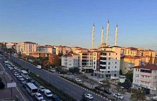 Bilecik araç trafiğinden yaşanmaz bir şehir haline...