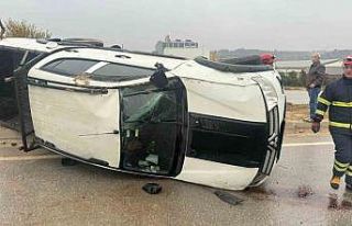 Bilecik’te takla atan araçta bulunan 2 kişi yaralandı