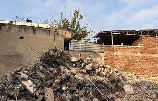 Bursa’da 5 katlı apartman böyle yıkıldı