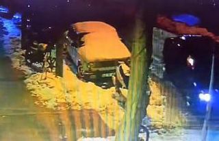 Cadde ortasında ateş edip yaraladı, olay anı kameraya...