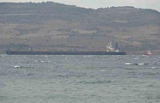 Çanakkale Boğazı’nda kuru yük gemisi arıza...