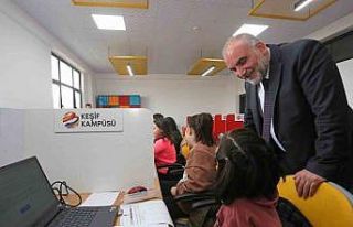 Canik’te öğrenciler ara tatilde bilim, teknoloji...