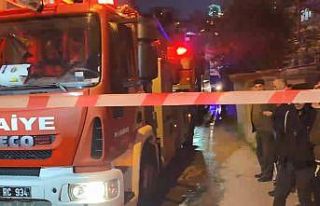 Çatı alev alev yandı, o anlar kameraya yansıdı