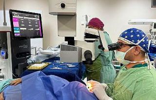 Çeşme Devlet Hastanesinde katarakt ameliyatlarına...