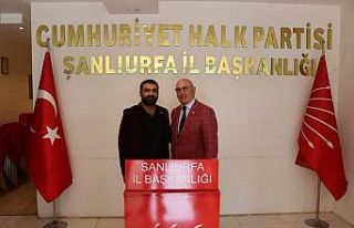 CHP’li yönetici aracında ölü bulundu