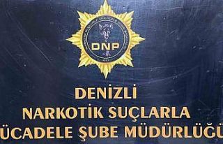 Çocuk kıyafetlerinin arasından uyuşturucu çıktı