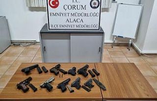 Çorum’da 9 adet tabanca ele geçirildi: 1 gözaltı