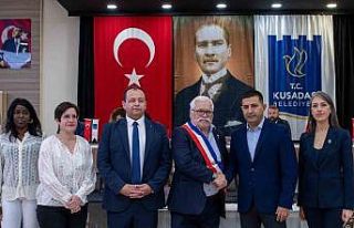 Creil delegasyonu Kuşadası Belediye Meclisi’nin...