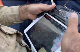 Dağda mahsur kalan avcı dron ile tespit edilerek...