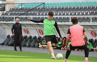 Denizlispor, Edirnespor hazırlıklarını U19 maçıyla...