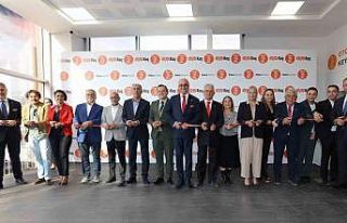 Depremin yaralarının sarıldığı Hatay’da Otokoç...