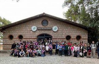 Doğa korumadan Datça’da öğrencilere tabiat eğitimi
