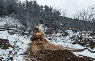 Dulkadiroğlu Belediyesi karla mücadelede seferberliği