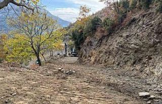 Efeler Belediyesi ekipleri Konuklu Mahallesi’nin...