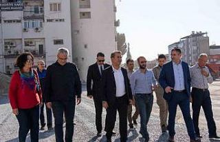 Efeler Belediyesi eski minibüs garajı alanında...