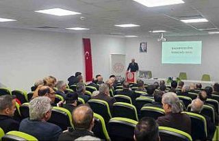 Efeler’de ‘Yöneticiler Okuyor’ projesinin ilk...