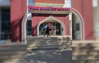 Elazığ’da hırsızlık suçundan cezası bulunan...