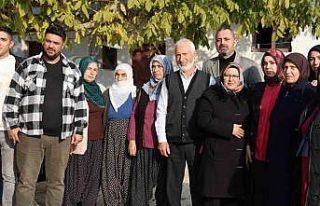 Elazığ’da Kırmızı Montlular, şehit aileleriyle...