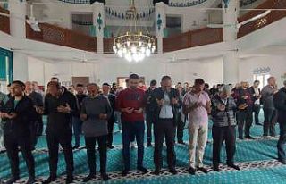 Eller semaya rahmet için açıldı