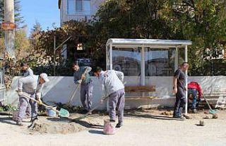 Elmalı’nın dört mahallesine otobüs durağı