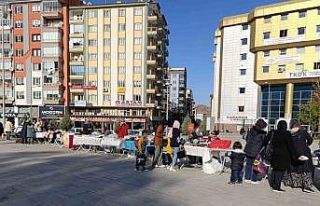 Emekçi Kadınlar pazarı yoğun ilgi gördü
