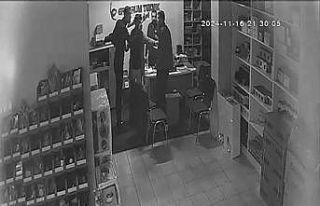 Erzurum’da kar yağışı nedeniyle yaşanan gecikme...