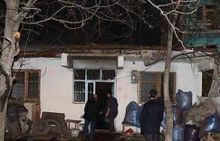 Erzurum’da tespih atölyesinde yangın: 1 itfaiye...