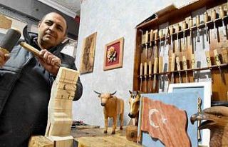 Erzurumlu ahşap ustasının eserleri göz kamaştırıyor