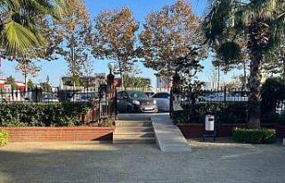 Esenyurt’ta diş kliniğine güpegündüz kurşun...