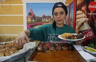 Eşini depremde kaybeden annenin yemek kazanı yetim...