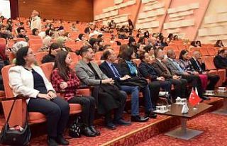 ESOGÜ Eğitim Fakültesi’nde Öğretmenler Günü...