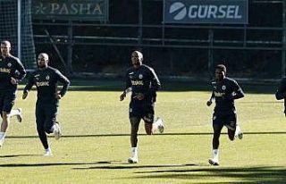 Fenerbahçe, Sivasspor maçının hazırlıklarını...