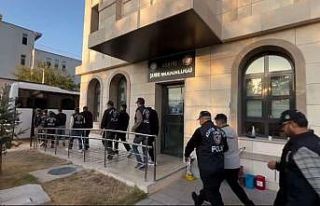 FETÖ yalanıyla 1 yıl kandırdıkları emekli öğretmeni...