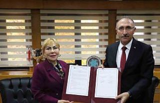 FÜ’nün ilk AR-GE Merkezi Prof. Dr. Açık’ın...