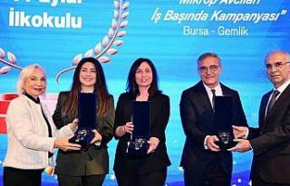 Gemlik 11 Eylül İlkokulu Türkiye 3.’sü oldu