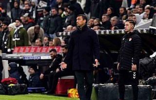 Giovanni van Bronckhorst, yerli oyuncuları tercih...