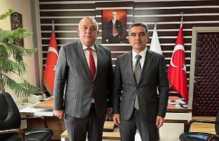 Gümrük müdürlüğünde resmi süreçlere hız...