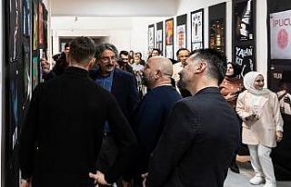 Güzel Sanatlar Fakültesinden şenlik havasında...