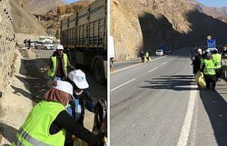 Hakkari-Van kara yolunda çevre temizliği