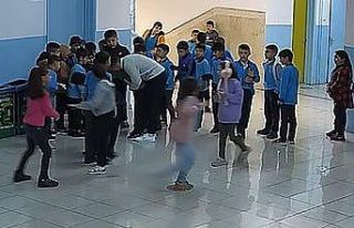 Heimlich manevrası ile öğrencisinin hayatını...