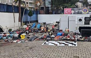 Hırsızların depolarından çıkanlar jandarmanın...
