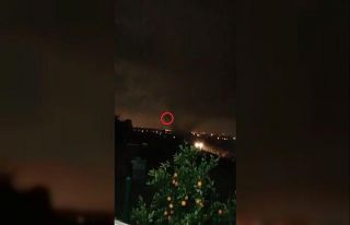 Hortum ev ve seraların içine daldı: Korku dolu...