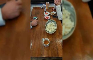 Iğdır’da ruhsatsız ve açıktan alkol sunumu...