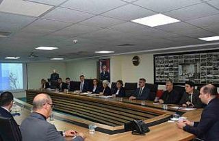 İlçelerdeki sağlık hizmetleri görüşüldü