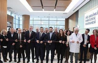 İstanbul Atlas Üniversitesi Diş Hekimliği Fakültesi...