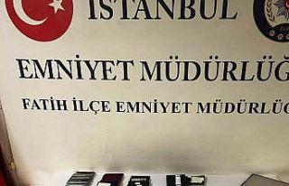 İstanbul’da firarinin üzerinden sahte pasaport...