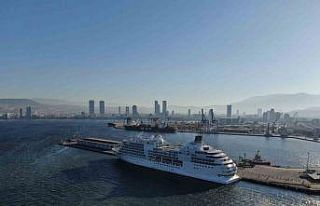 İzmir’e kruvaziyer gemisiyle 10 ayda 150 bin yolcu...