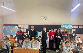 Jandarma öğretmenlerin Öğretmenler Günü’nü...