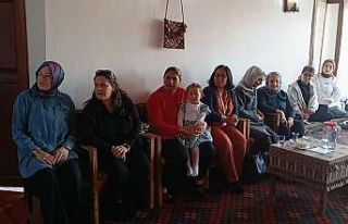 Kadınlara normal doğum anlatıldı