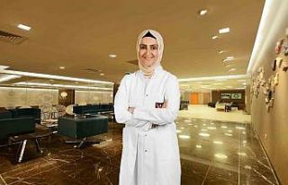 Kadınlarda yaygın görülen lipödemde bu belirtilere...